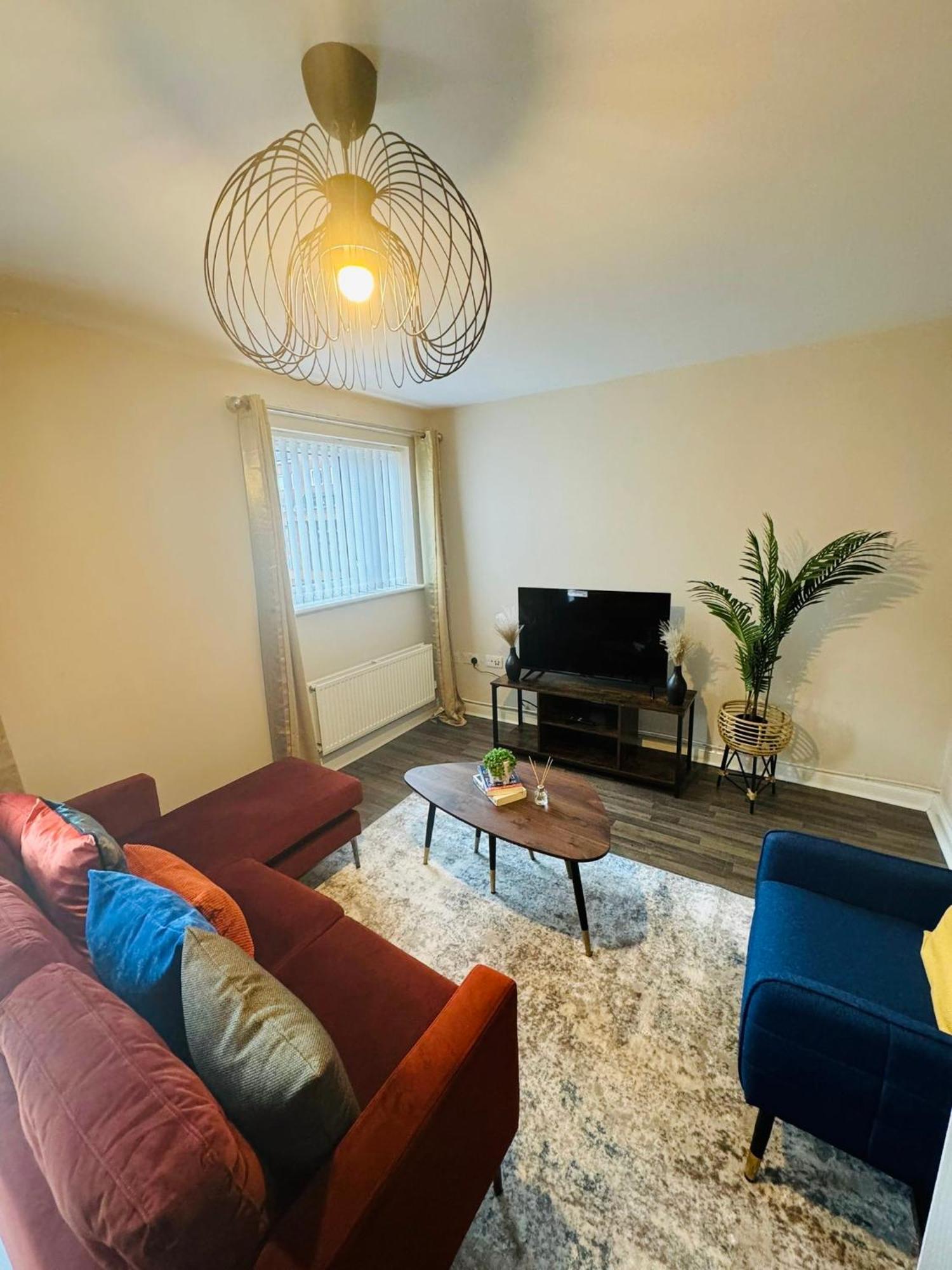 Modern Twin Near Ancoats & Etihad Stadium Homestay
