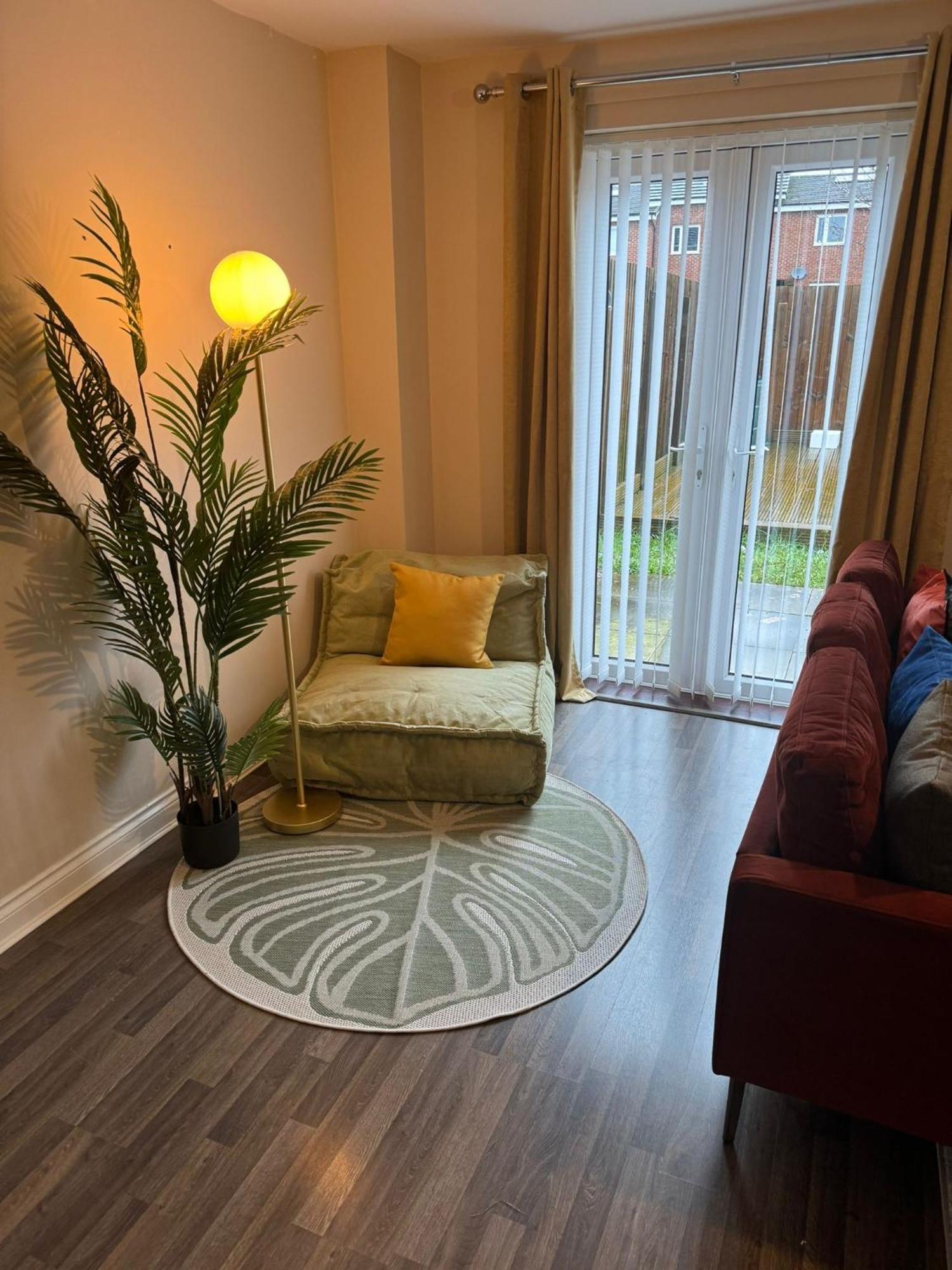 Modern Twin Near Ancoats & Etihad Stadium Manchester